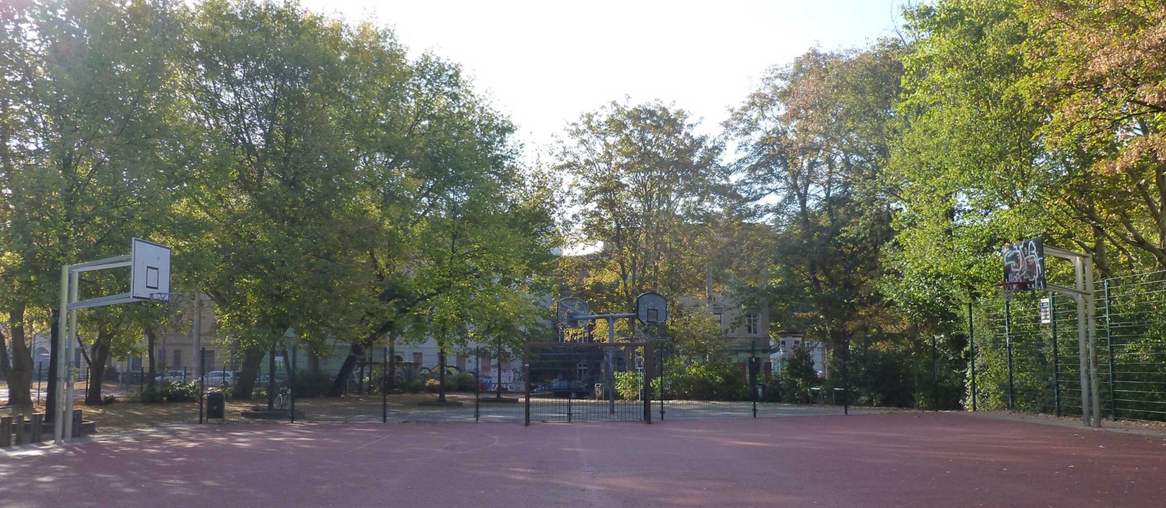 Bolz- und Streetballplatz Ernst-Schneller-Straße