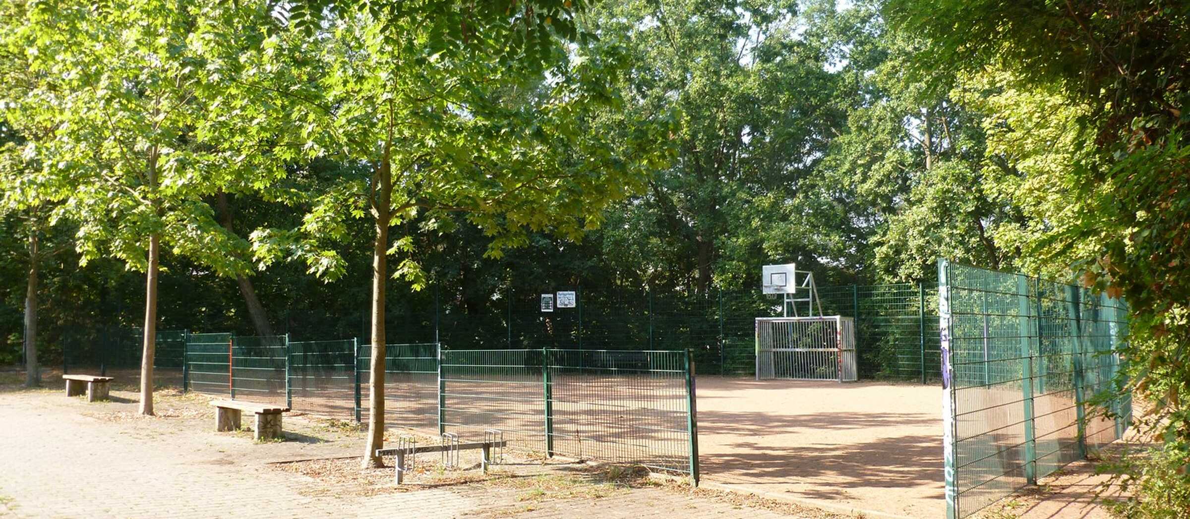 Bolz- und Streetballplatz Max-Lademann-Straße