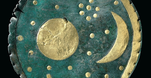 Die Himmelsscheibe von Nebra. © Landesamt für Denkmalpflege und Archäologie Sachsen-Anhalt, Juraj Lipták.