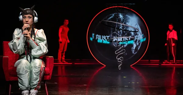 Szene aus "Faust: On Air"