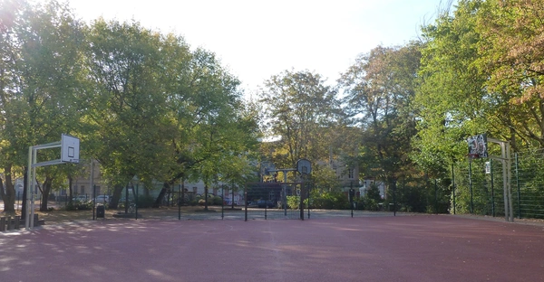 Bolz- und Streetballplatz Ernst-Schneller-Straße