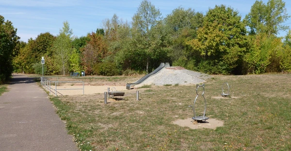 Spiel- und Bolzplatz Am Hohen Ufer