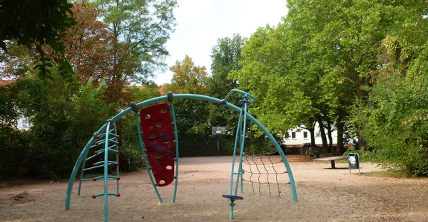 Spiel- und Streetballplatz Breitenfelder Straße