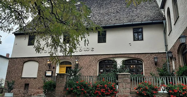 Gasthof Goldener Löwe (Foto: Wikimedia/Catatine)