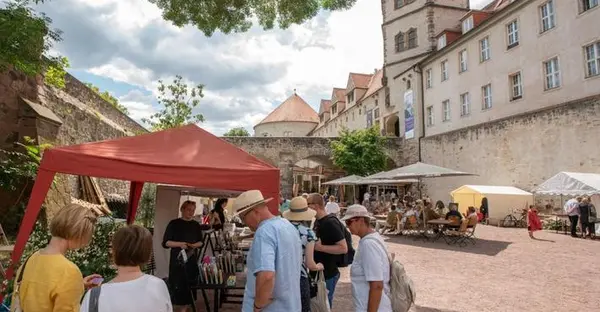 Kunst- und Designmarkt im Burggraben (Foto: Joachim Blobel)