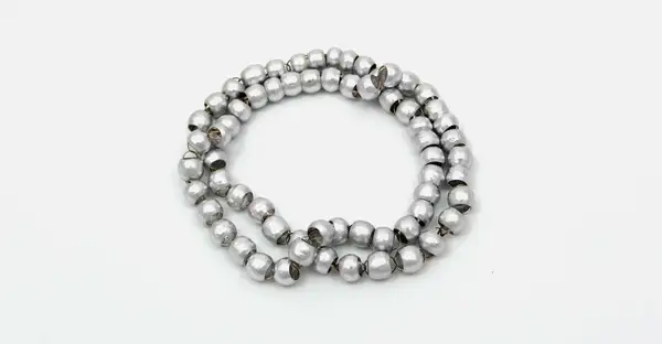 silbernes Perlenarmband