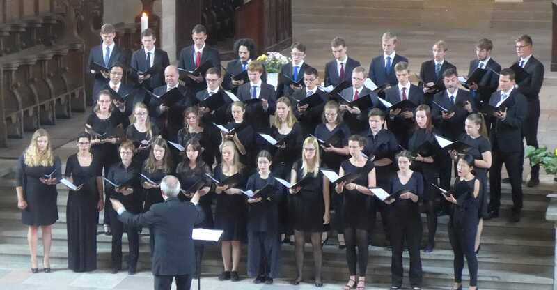 Chor der Evangelischen Hochschule für Kirchenmusik Halle im Dom zu Merseburg