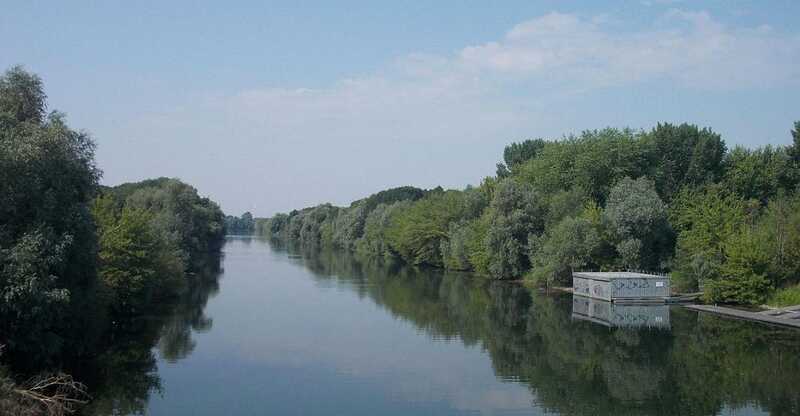 Kanal und Saaleaue